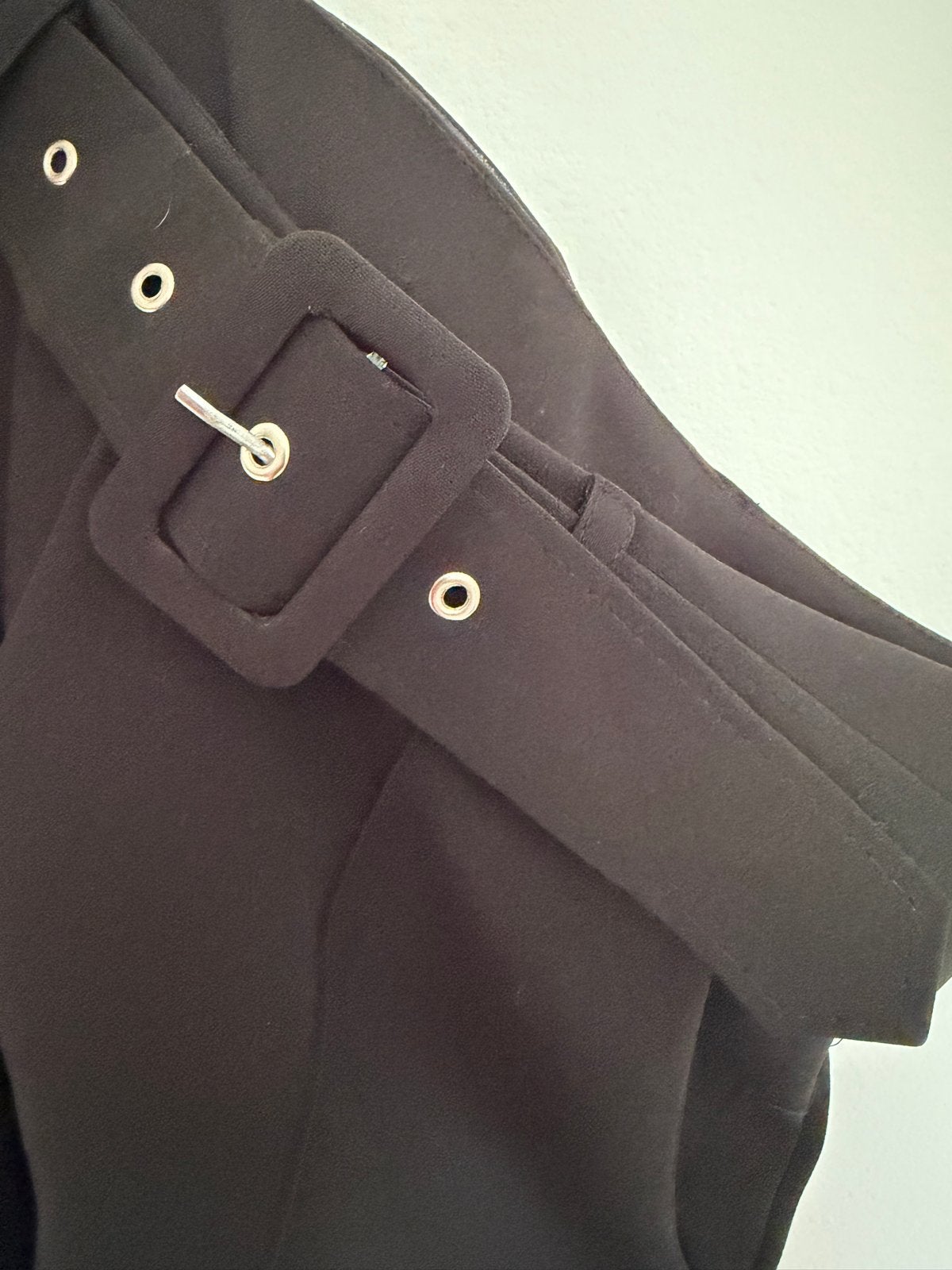 Zwarte pantalon met riem van Vista Me, Kleding | Dames, Ophalen, Zwart, Maat 42/44 (L), Zo goed als nieuw