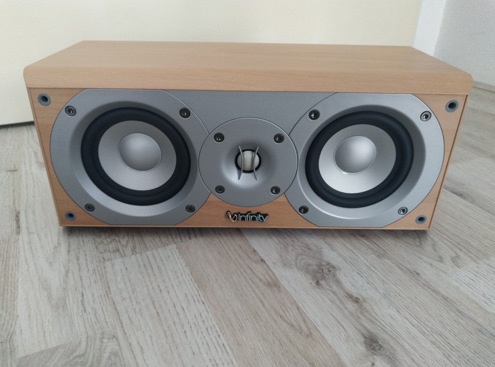 Infinity center speaker z.g.a.n, Overige merken, Ophalen of Verzenden, Zo goed als nieuw, 60 tot 120 watt
