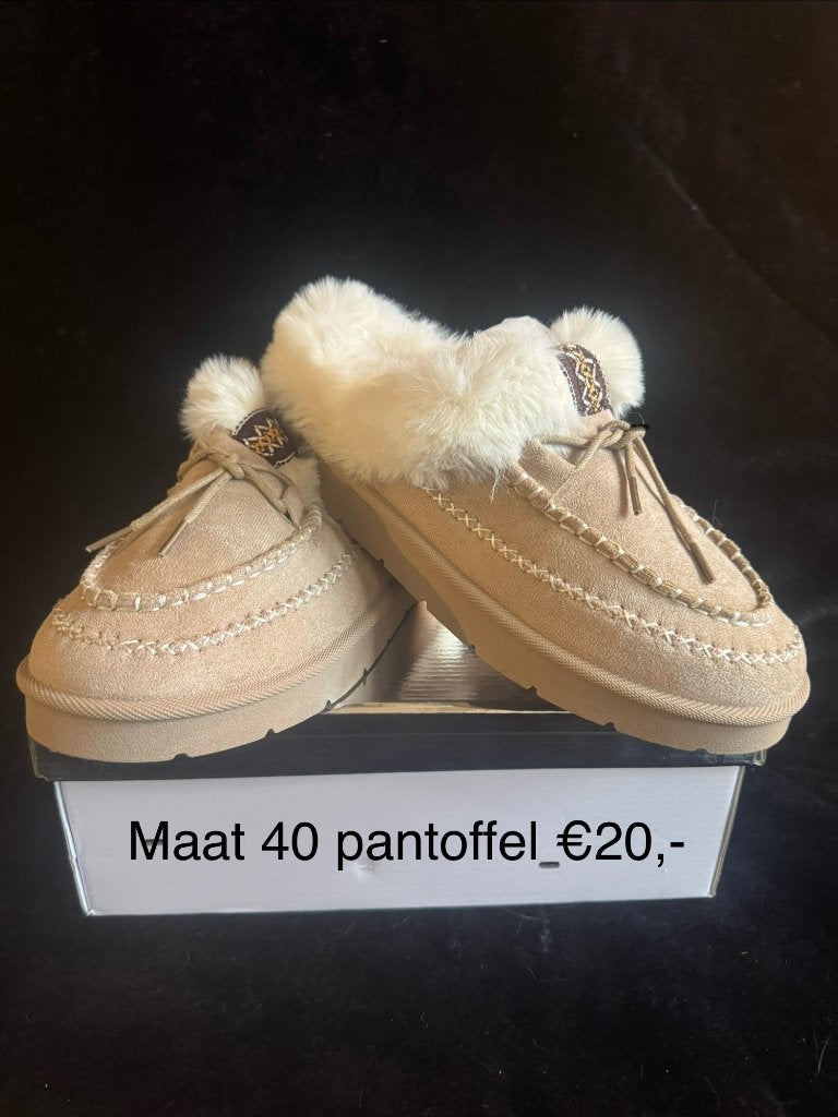 Pantoffel nieuw, Zwart, Nieuw, Ophalen of Verzenden, Onbekend