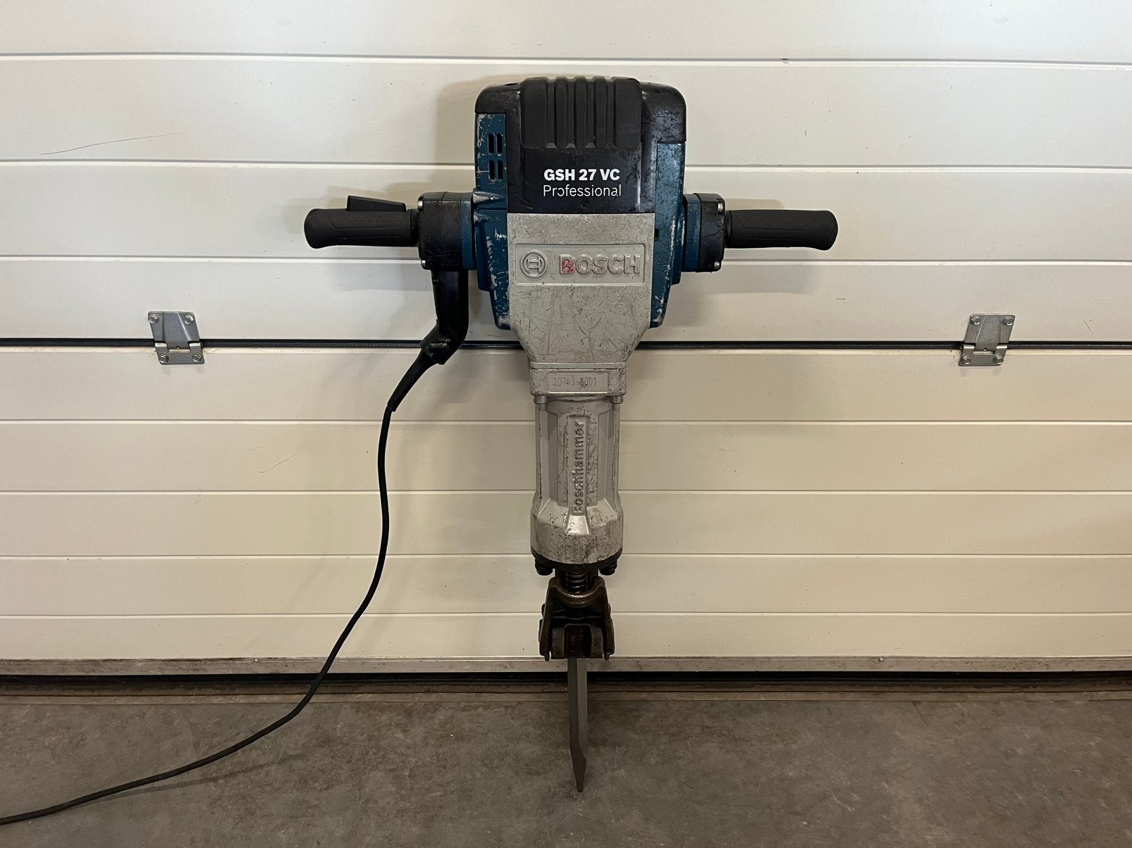 Bosch Professional GSH 27 VC Breekhamer/kango 2000 watt 62J, Ophalen, Gebruikt, 600 watt of meer, Boor- en/of Breekhamer