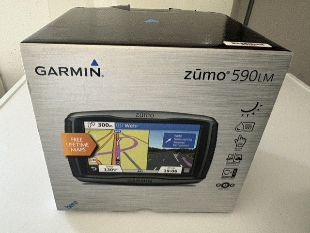 Te koop: Garmin zūmo 595LM navigatie en toebehoren, Motoren, Ophalen, Zo goed als nieuw