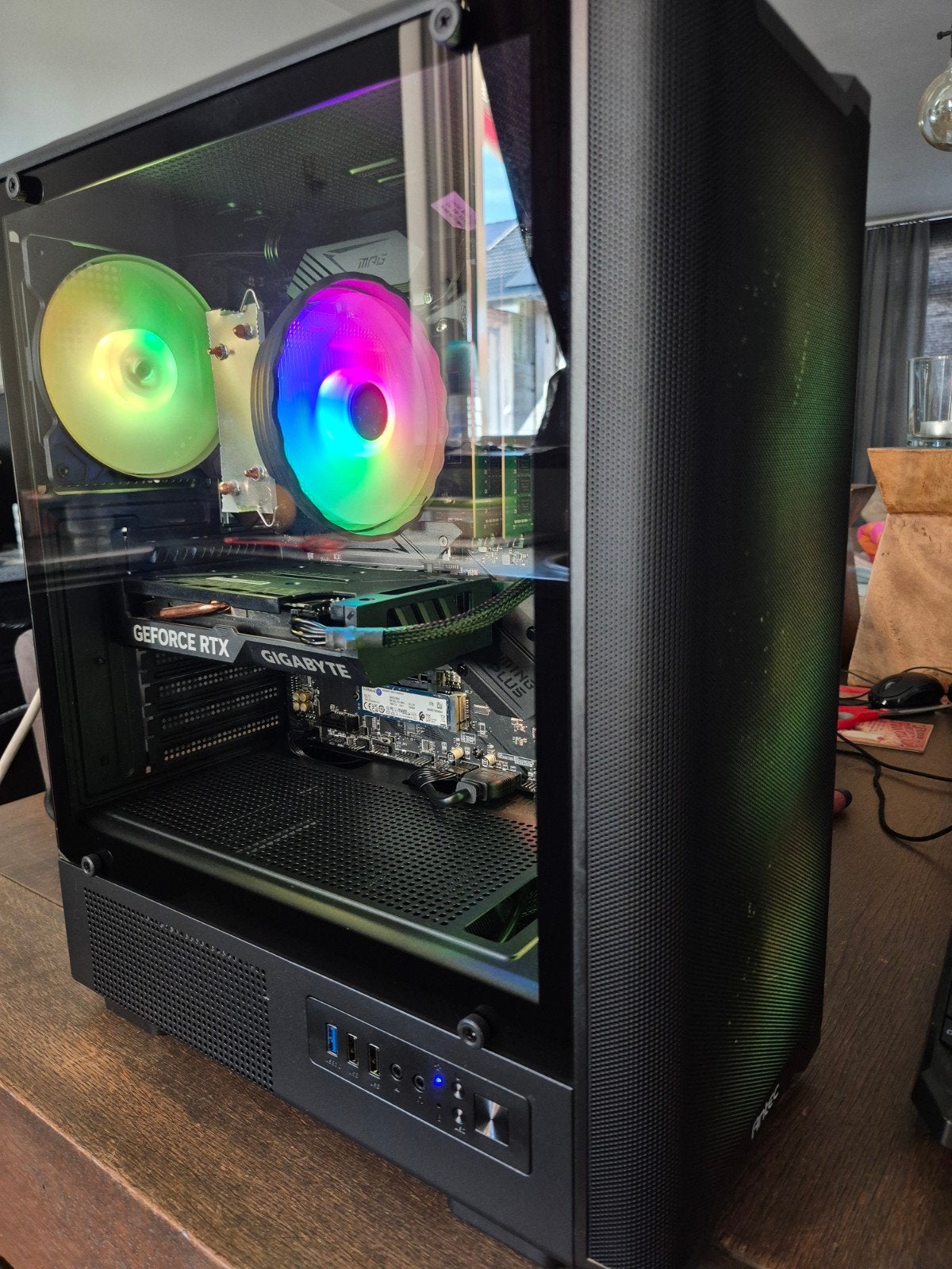 Game PC RTX 4060 8GB Ryzen 7 3800XT 32GB intern 1,2TB M.2, Ophalen, Virtual Reality, Zo goed als nieuw, AMD Ryzen 7
