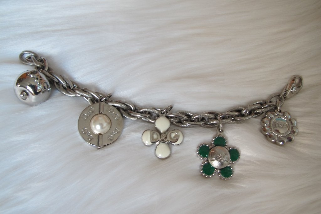 Flower charm bracelet (D&G), Sieraden, Tassen en Uiterlijk, Armbanden, Ophalen of Verzenden, Nieuw, Zilver, Overige materialen