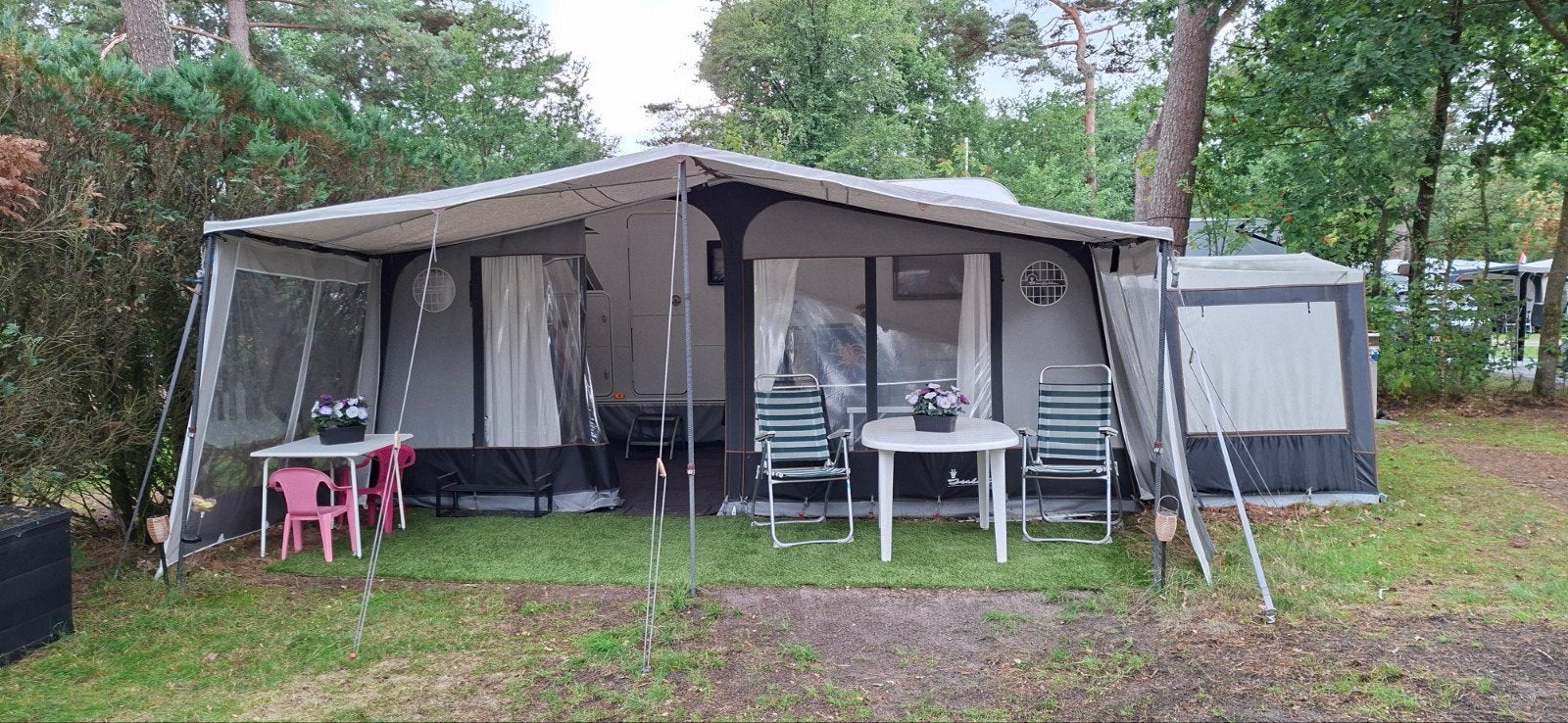 Caravan Caravelair Alba 466 Family 2022 incl. voortent, Caravans en Kamperen, Ophalen