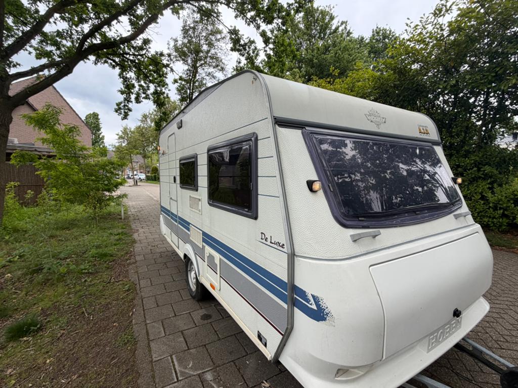 Caravan Hobby 400 de luxe, Caravans en Kamperen, Caravans, Hobby, Treinzit, Particulier, Kachel