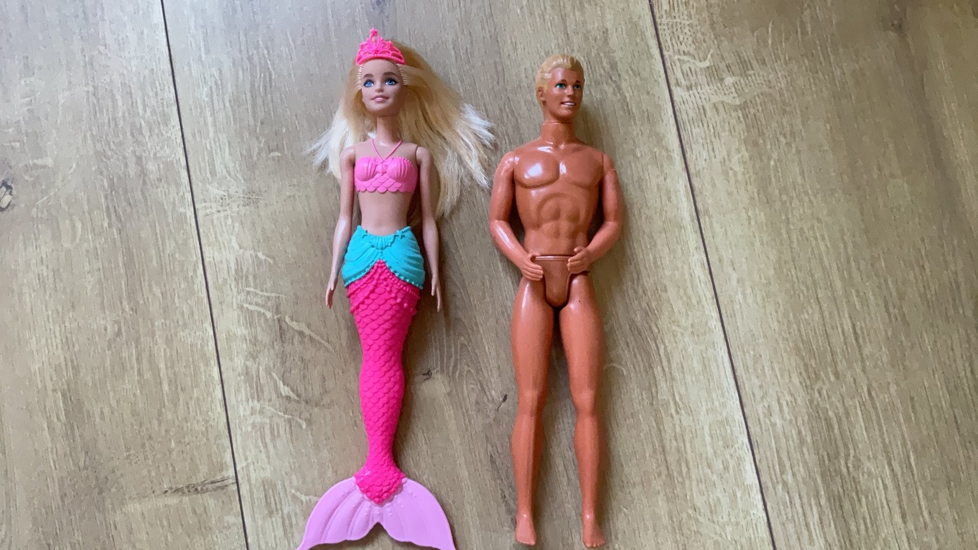 2 Barbie poppen, Ophalen, Gebruikt, Barbie