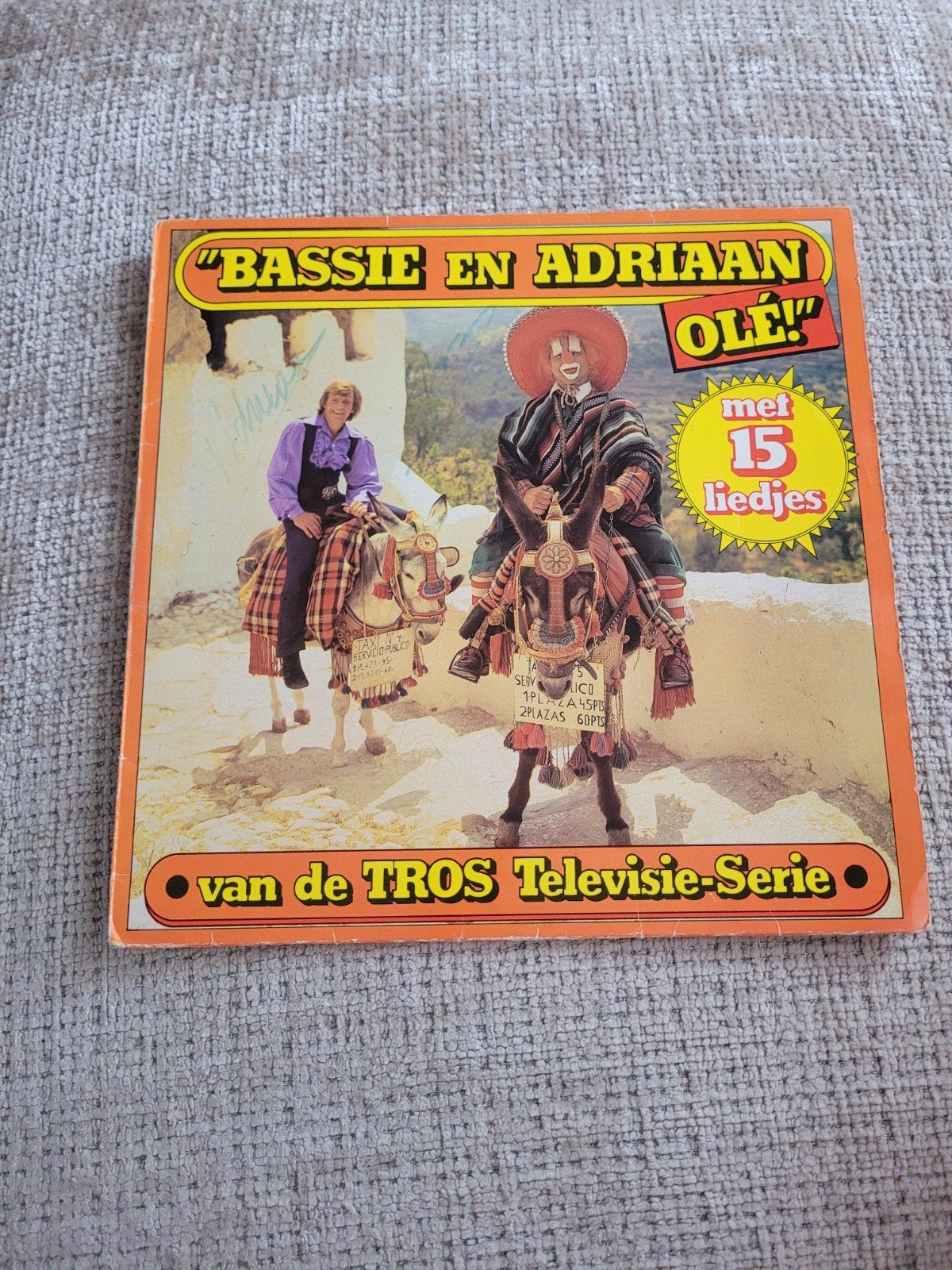 Bassie en Adriaan Olé! LP - Gesigneerd, LP, Gebruikt, Pop, Gesigneerd