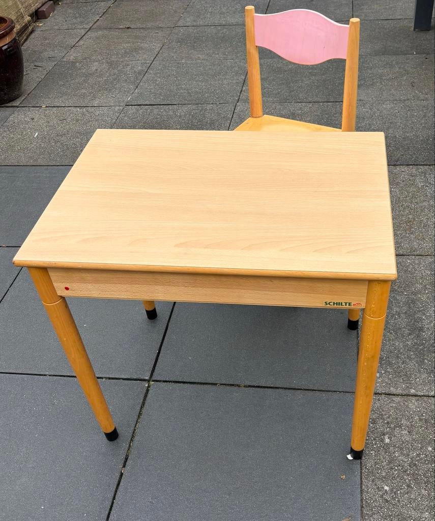 Kinderbureau met stoel Schilte, Ophalen, Gebruikt, Tafel(s) en Stoel(en)
