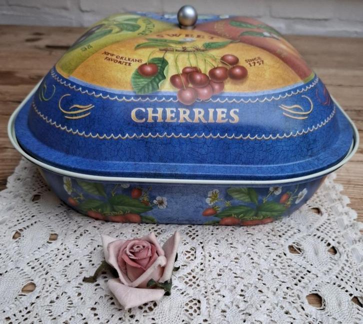 Vintage Italiaans cake blik, kers, aardbei, pruim, abrikoos, Ophalen of Verzenden, Gebruikt, Overige, Overige merken