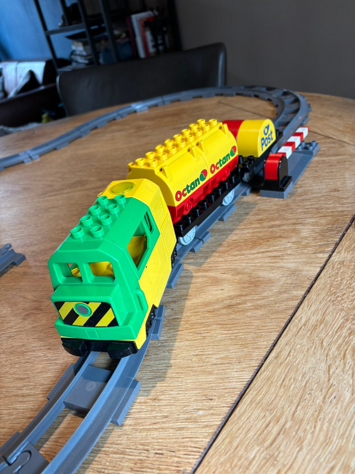 Duplo bak met zelfrijdende trein, Kinderen en Baby's, Speelgoed | Duplo en Lego, Ophalen, Gebruikt, Duplo