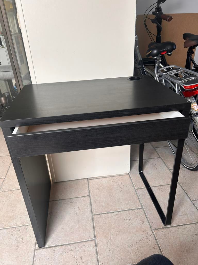 Ikea micke bureau kaptafel met lade en eventueel de stoel, Ophalen, Zo goed als nieuw