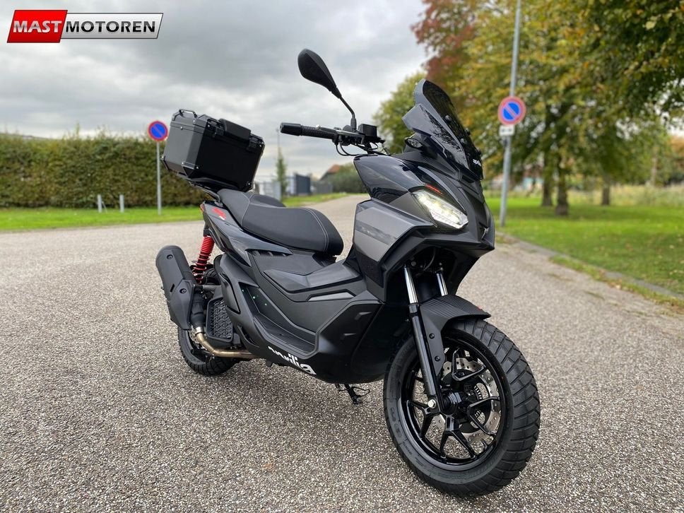 APRILIA SR GT 200 (bj 2026) 1.454 km, Scooter, Bedrijf, Onbekend, APRILIA