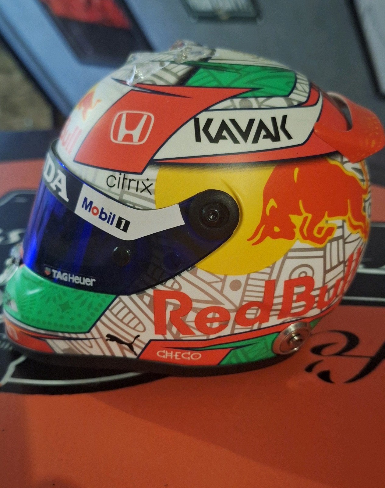 Sergio Perez 1/2 mini helm, Ophalen of Verzenden, Formule 1