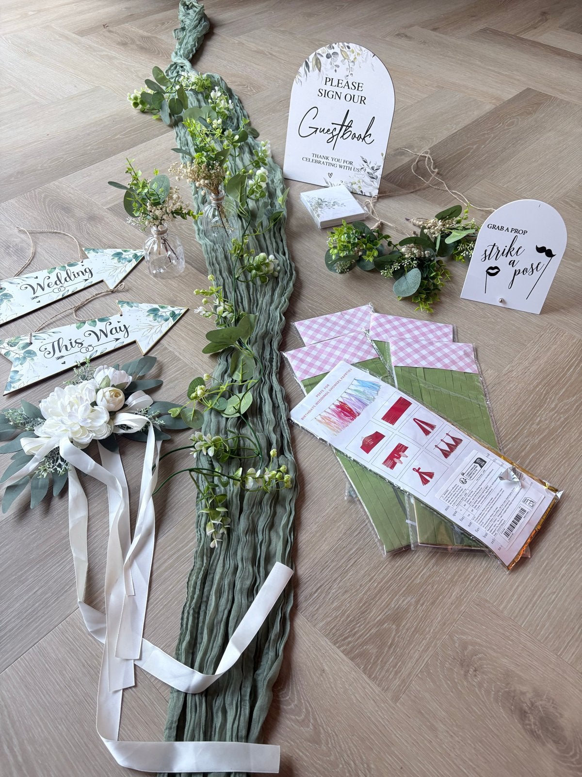Complete Bruiloft Decoratie Set - Groen & Wit Thema, Ophalen, Zo goed als nieuw, Versiering, Geboorte of Huwelijk