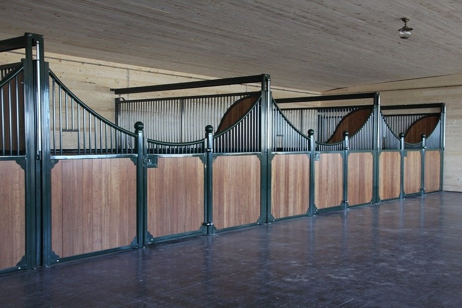 45. Paardenstal | luxe paardenstal | paardenbox kopen | stal, Dieren en Toebehoren, Stalling en Weidegang, Stalling, 1 paard of pony