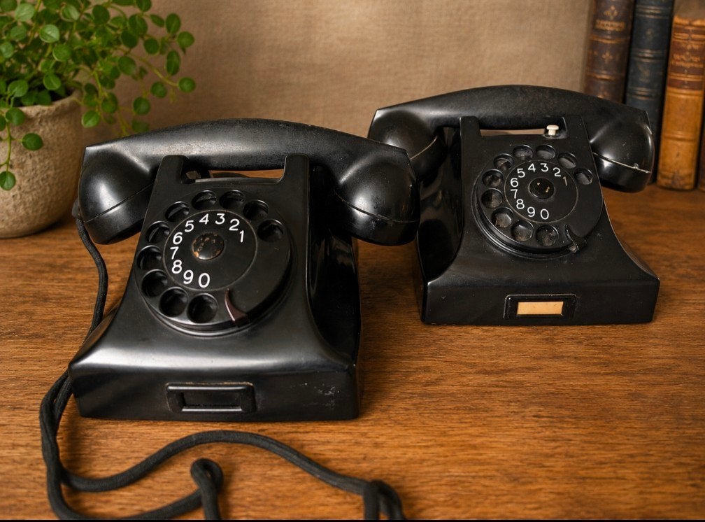 2 zwarte Bakelieten PTT telefoons - nette staat, Ophalen of Verzenden
