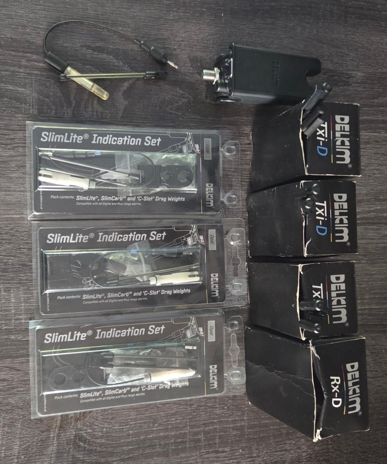 Delkim complete set met slimlite hangers. 3 x blauw 1 x rose, Ophalen of Verzenden, Zo goed als nieuw, Overige typen