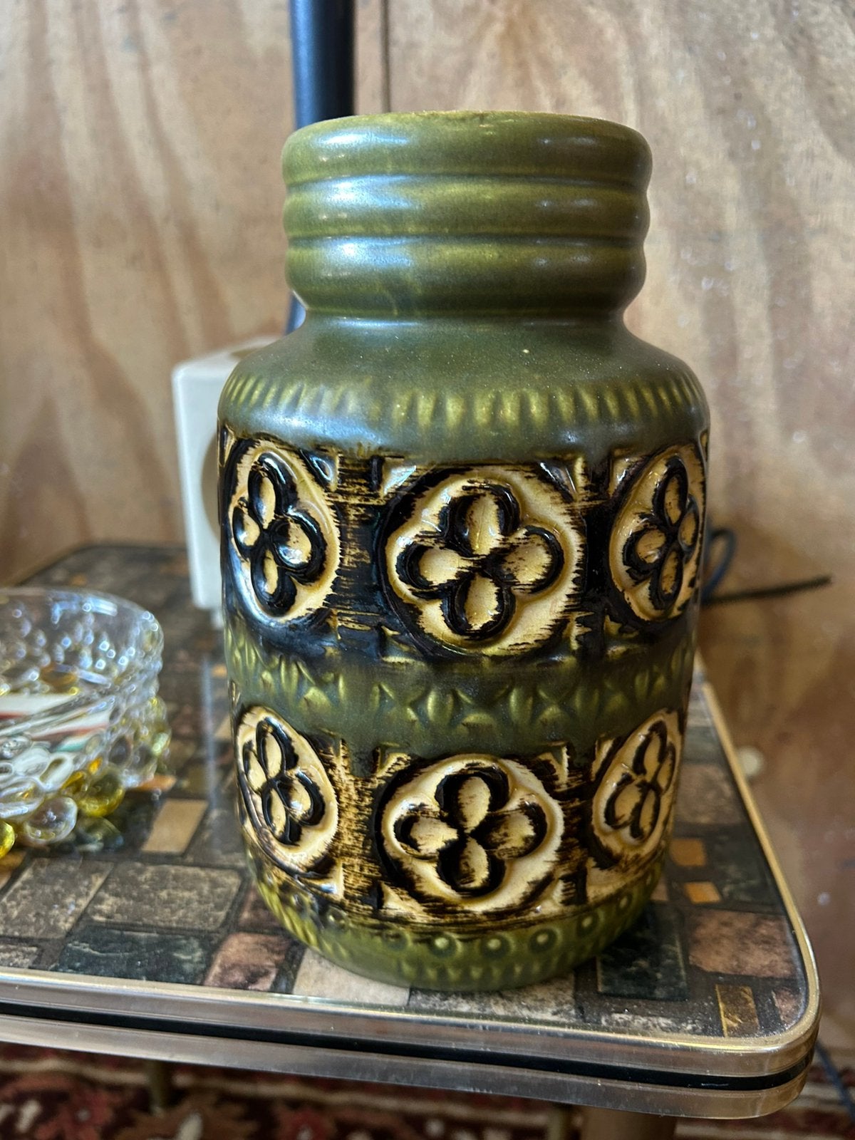 Vintage jaren 70 beige groene west germany vaas, Ophalen of Verzenden, Huis en Inrichting