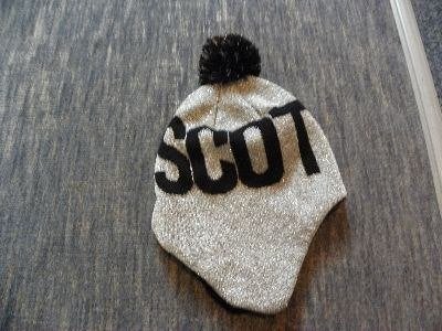 Warme grijs zwarte glitter muts fleece voering SCOTLAND goed, Kleding | Dames, Maat 38/40 (M), Ophalen of Verzenden, Merkloos