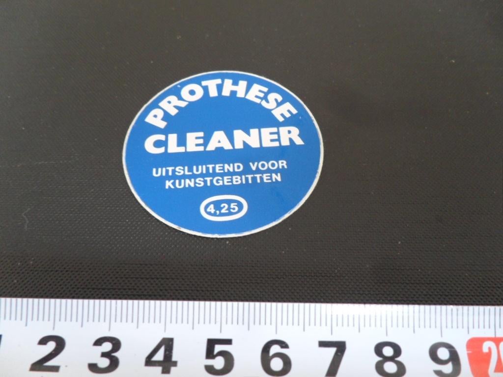 sticker Prothese cleaner uitsluitend voor kunstgebitten, Ophalen, Zo goed als nieuw