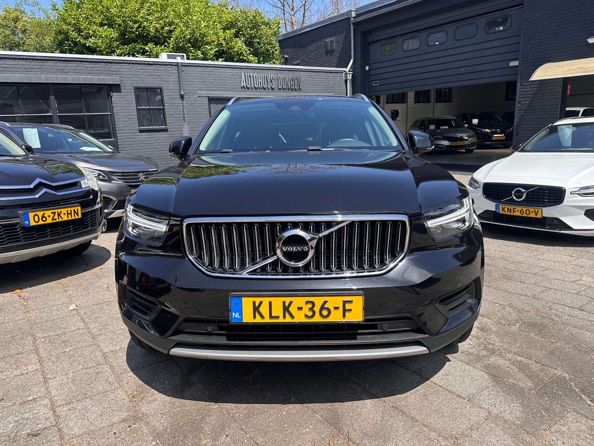 Volvo XC40 1.5 T5 Recharge|262pk|Camera|Carplay, Auto's, Parkeersensor, Stof, Gebruikt, Zwart