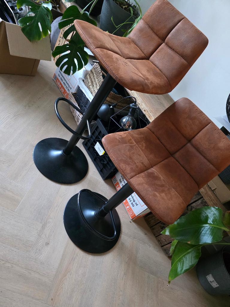 barkrukken, 2 stuks, Ophalen, Gebruikt, 60 tot 90 cm, In hoogte verstelbaar