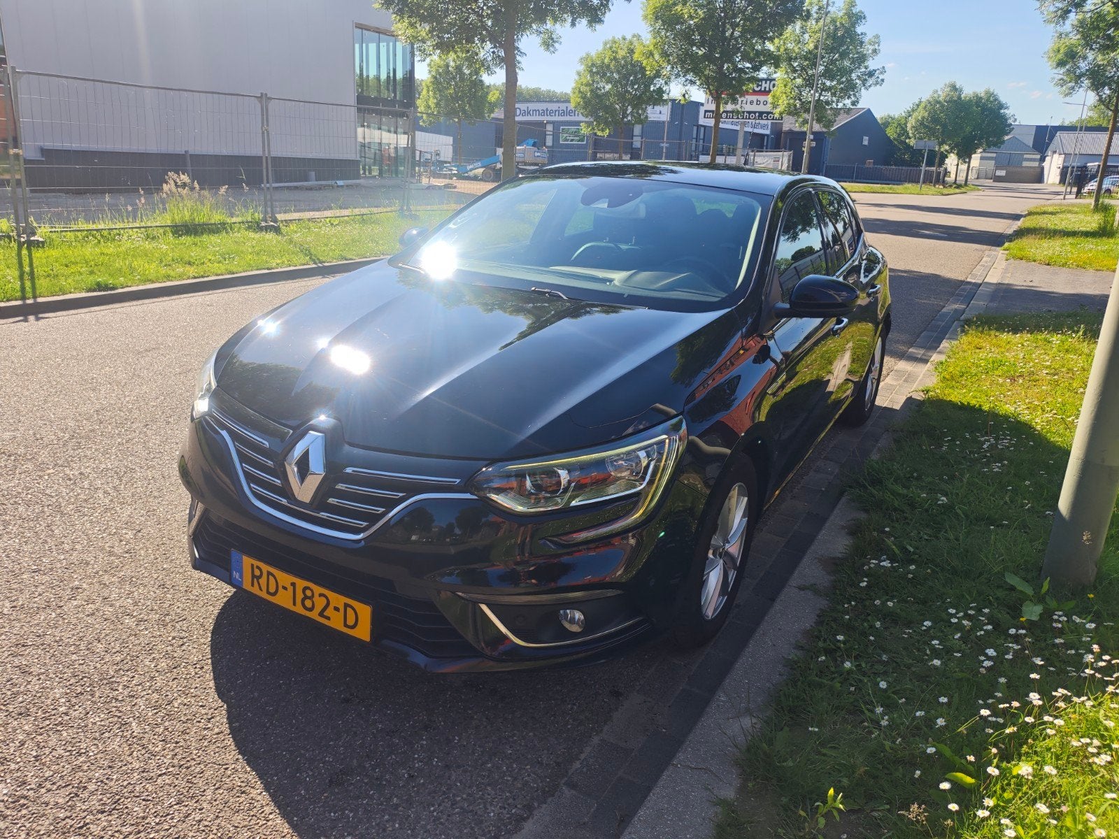 Renault Mégane 1.5 DCI 81KW 2017 Zwart, Auto's, Voorwielaandrijving, 4 cilinders, 1650 kg, Zwart