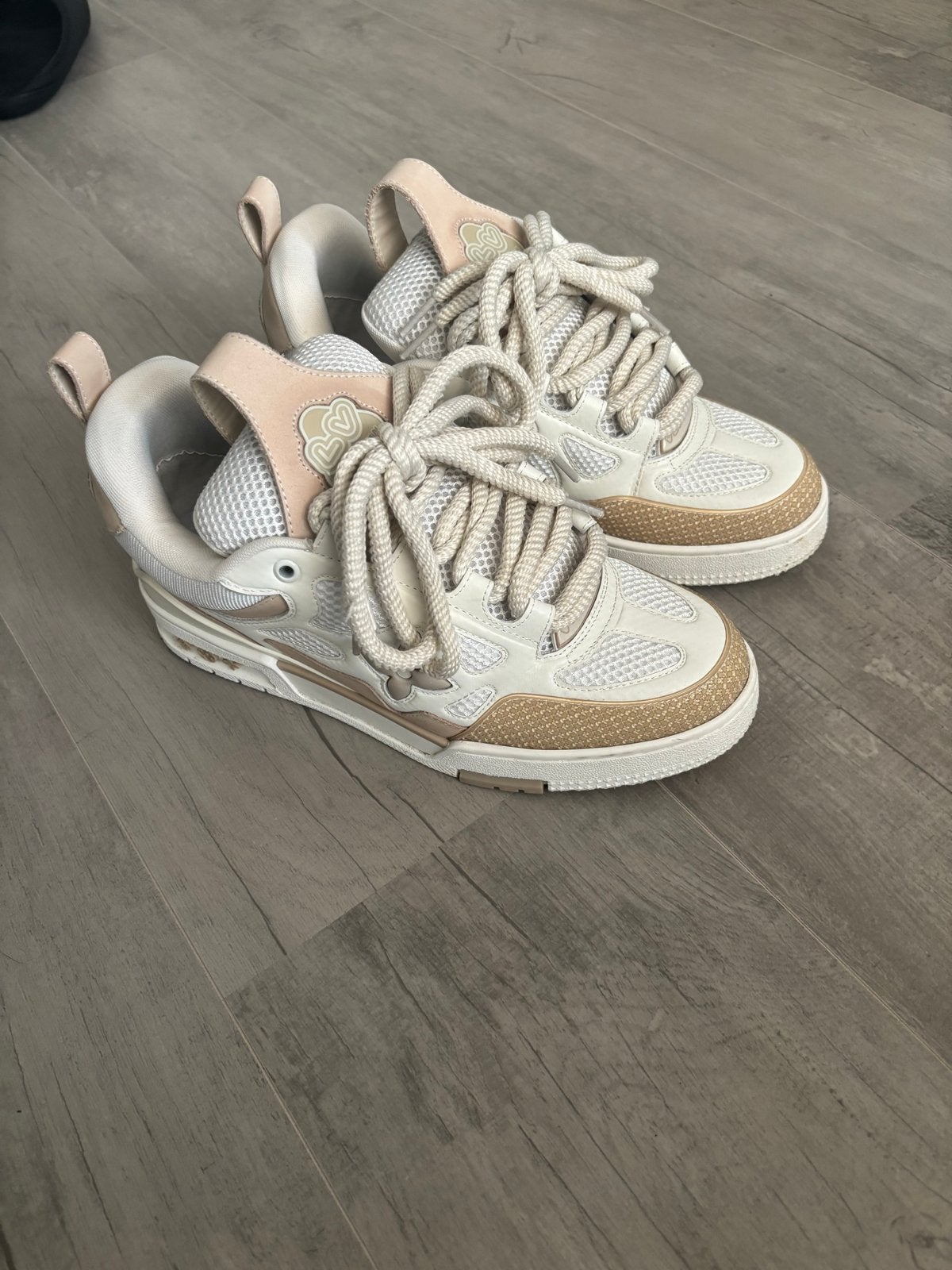 Louis Vuitton LV Skate Sneakers Beige maat 43, Ophalen of Verzenden, Zo goed als nieuw, Sneakers of Gympen