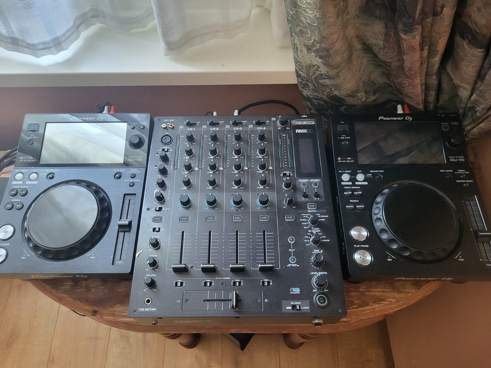 Pioneer XDJ-700 set / 2 decks + Reloop mixer, Muziek en Instrumenten, Ophalen of Verzenden, Zo goed als nieuw, Dj-set, Pioneer