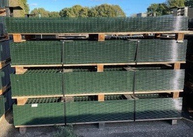 25 meter dubbelstaafmat Groen 120cm hoog + B-keus poort, Met poort, Nieuw, Dubbelstaafmat hekwerk, Ophalen of Verzenden