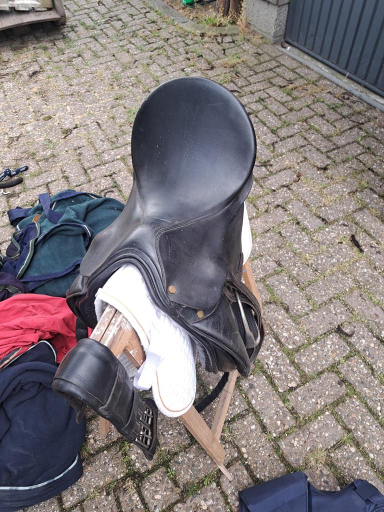 Pony spullen, Ophalen