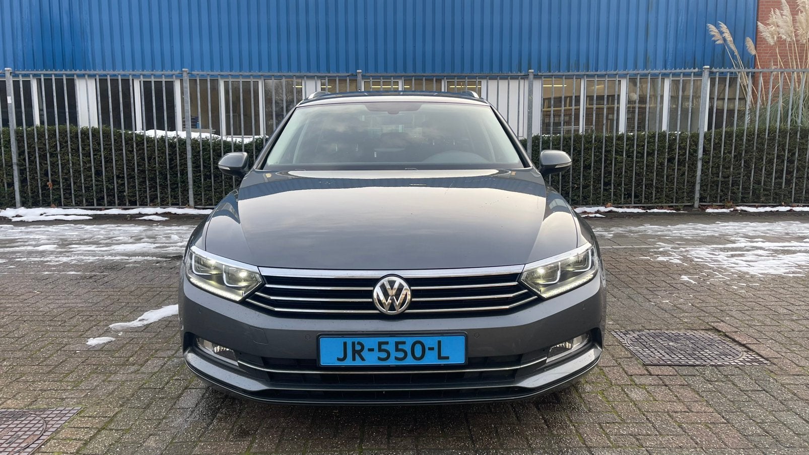 Volkswagen Passat 1.6 TDI 88KW BMT Variant DSG 2016 Grijs, Auto's, Stof, 4 cilinders, Navigatiesysteem, Origineel Nederlands