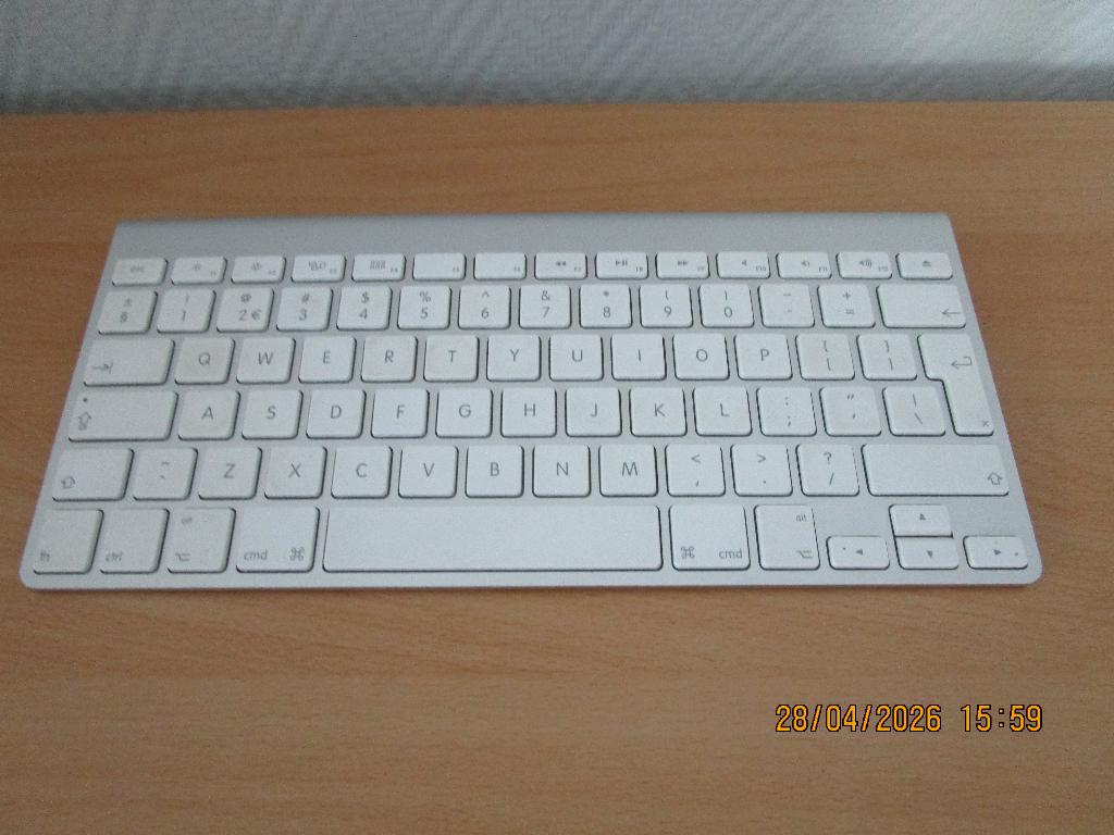 Apple Magic Keyboard, Computers en Software, Ophalen of Verzenden, Gebruikt