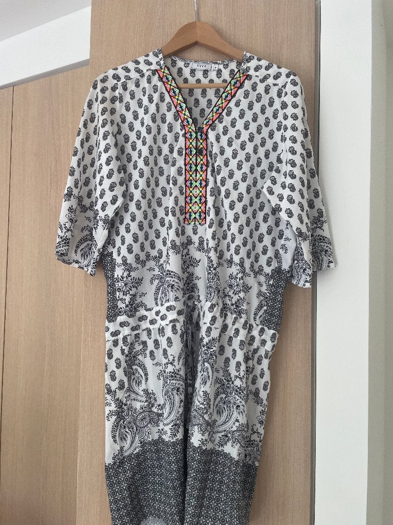 tuniek leuk als jurkje of voor over bikini strandjurk, Ophalen of Verzenden, Zo goed als nieuw, Maat 38/40 (M), Wit