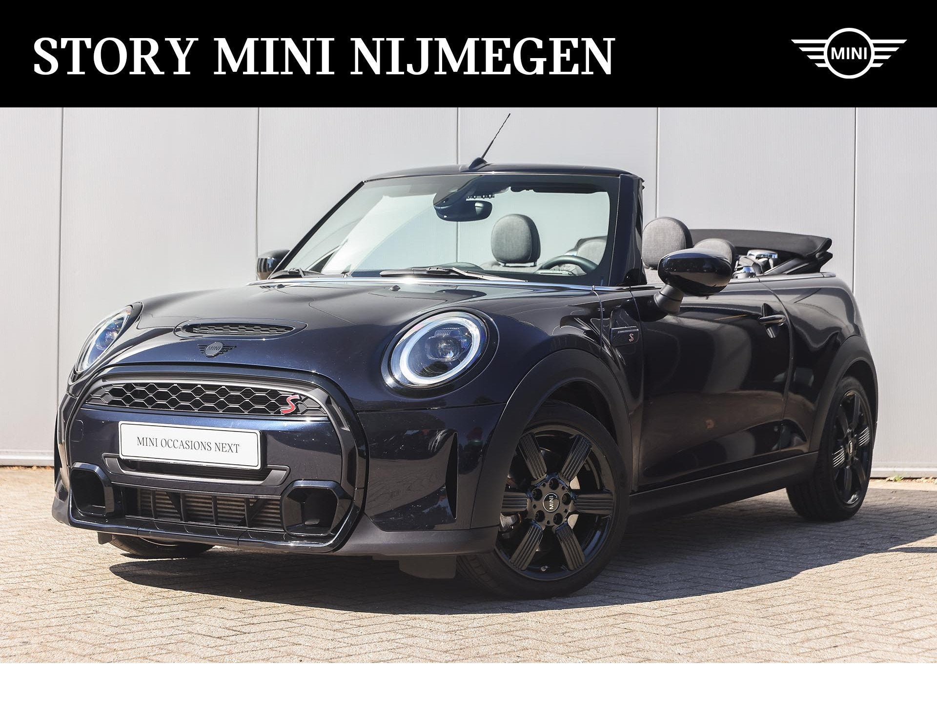 MINI Cabrio Cooper S Classic Automaat / Sportstoelen / Comfo, Auto's, Mini, 1998 cc, 1300 kg, Gebruikt, Zwart