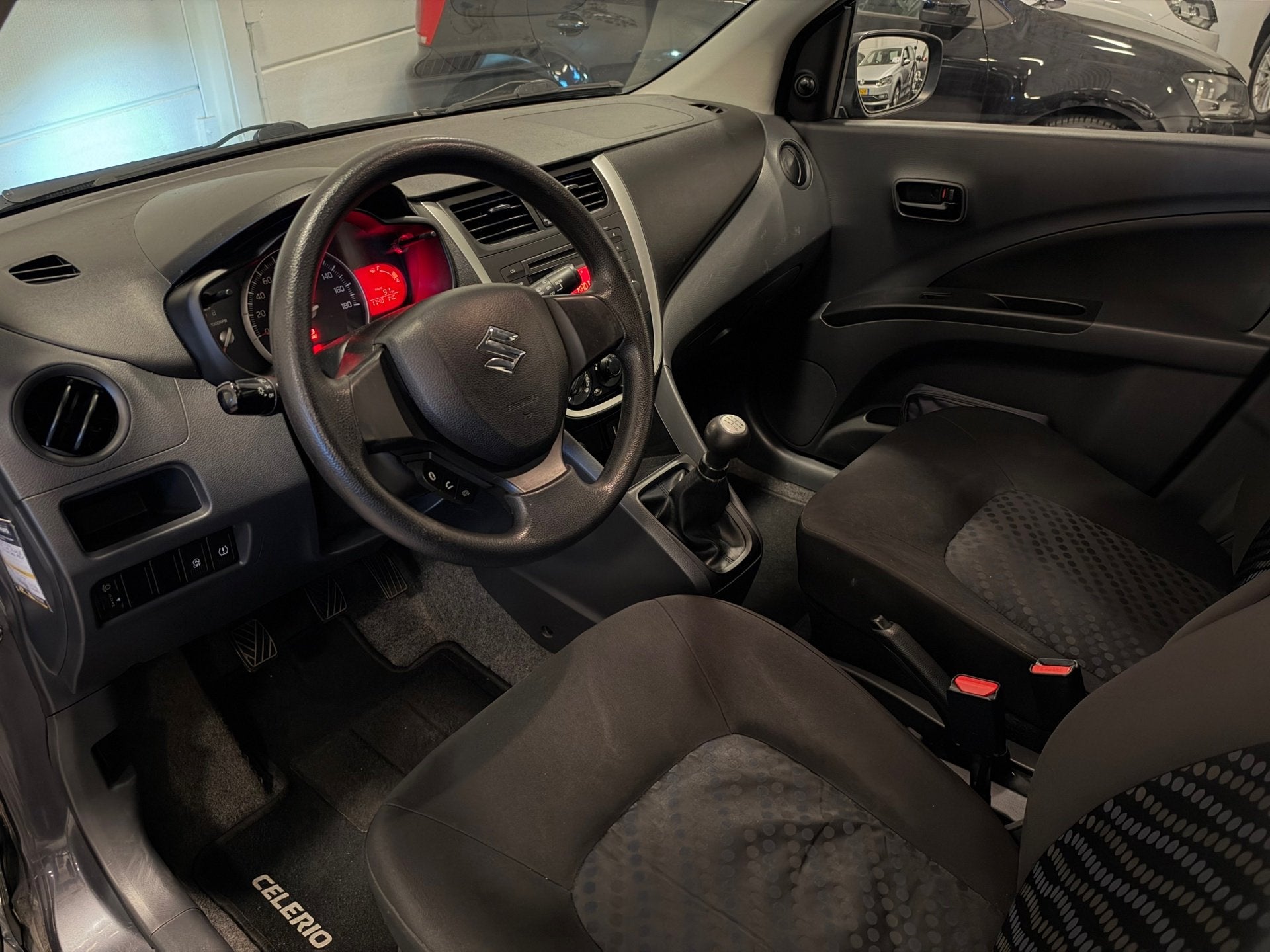 Suzuki Celerio 1.0 Comfort Nap Airco Bluetooth Trekhaak 5Deu, Auto's, Gebruikt, 400 kg, 68 pk, Origineel Nederlands