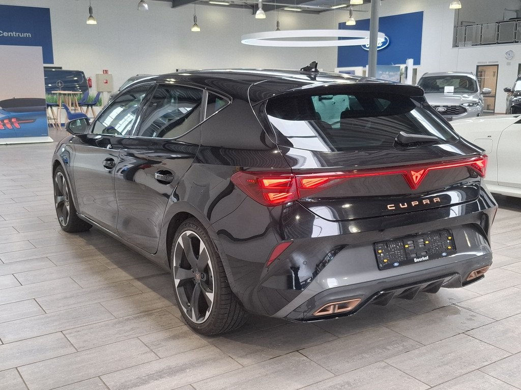 CUPRA Leon 1.5 TSI e-Hybrid 204pk Business | Stoel- en stuur, Auto's, Cupra, 12 maanden, 4 cilinders, Leon, Leder en Stof