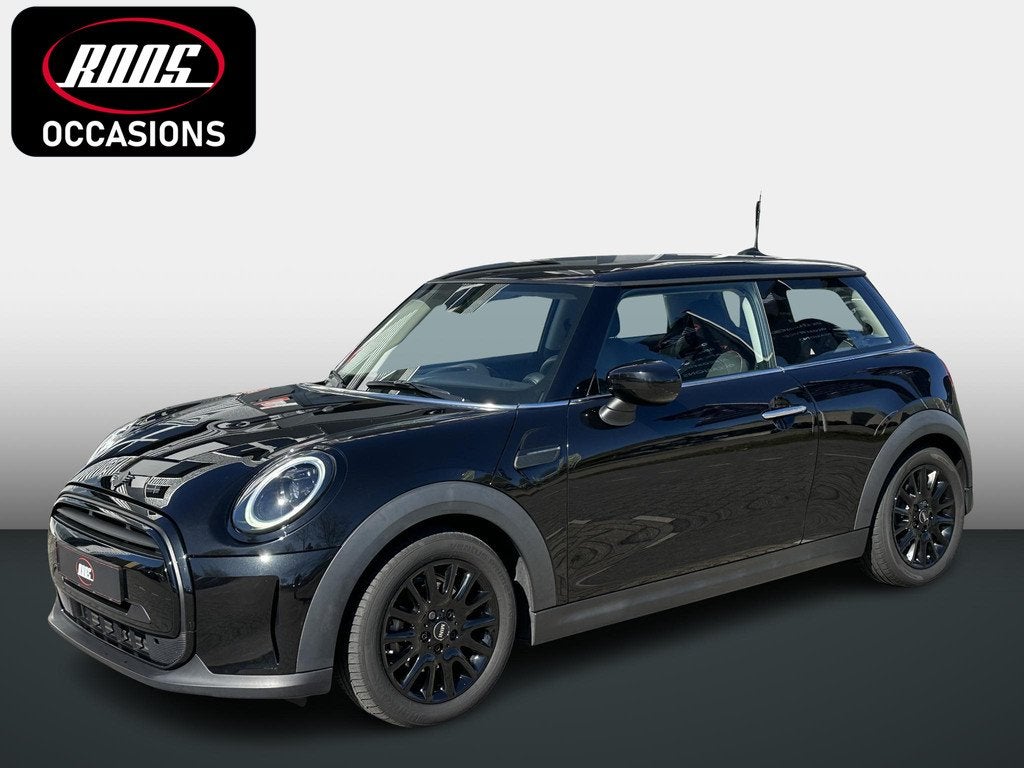 MINI Cooper 1.5 Essential Navi proff | Apple Carplay, Voorwielaandrijving, Gebruikt, 4 stoelen, Origineel Nederlands