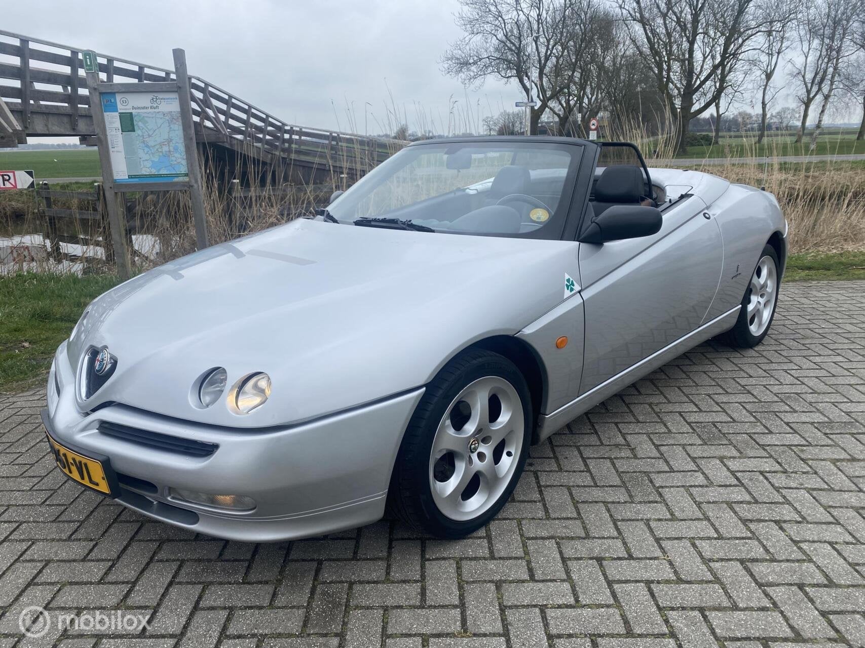Alfa Romeo Spider 2.0-16V T.Spark L, Voorwielaandrijving, 1345 kg, Gebruikt, Spider