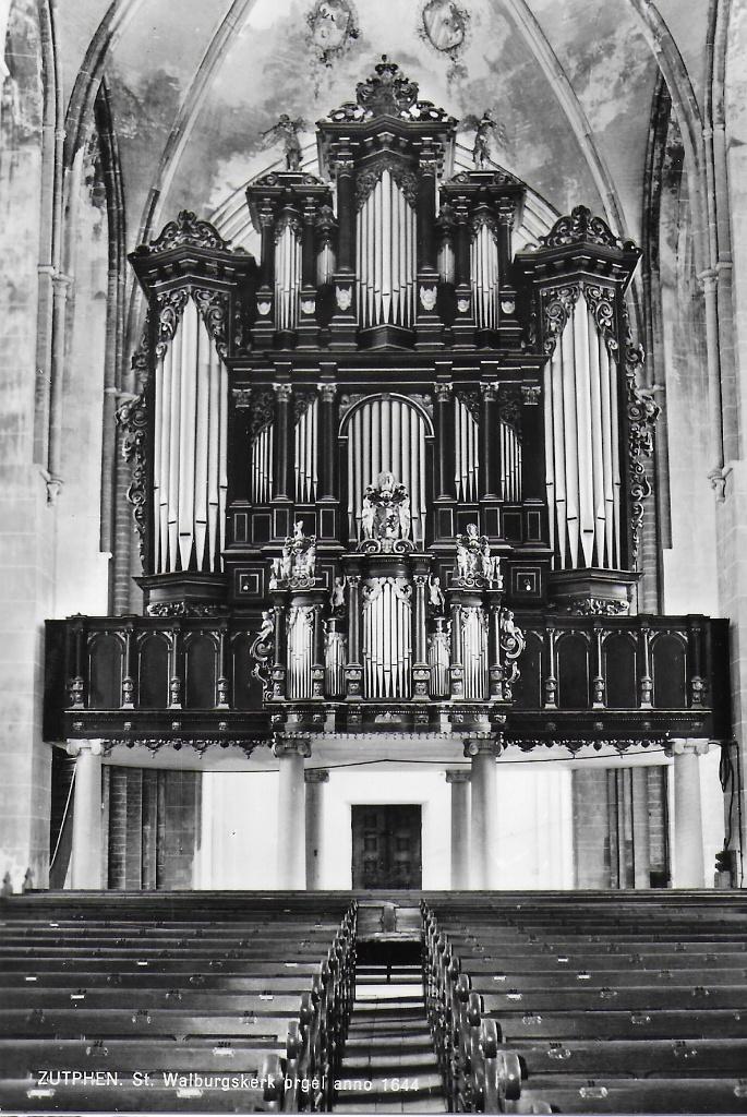 Pa656 ongelopen ansichtkaart zutphen orgel st walburgkerk, Ophalen of Verzenden, 1940 tot 1960, Ongelopen, Gelderland
