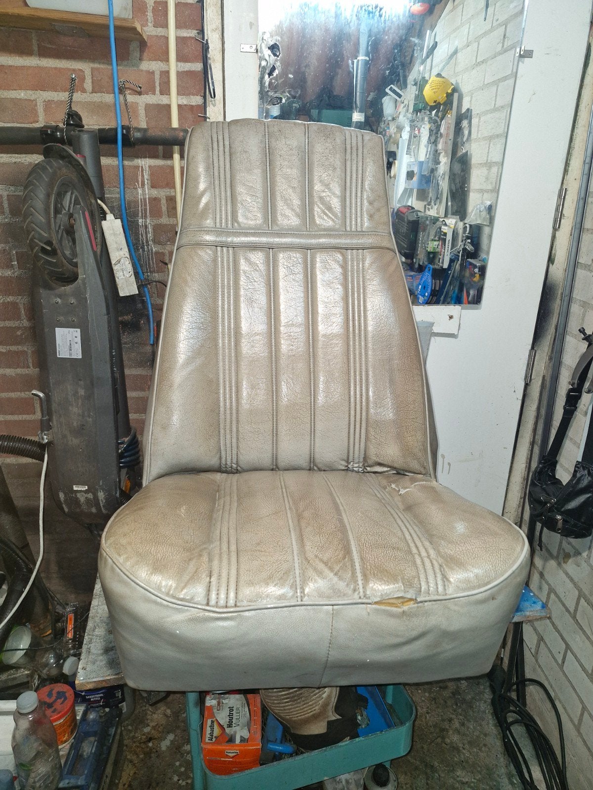 oldtimer stoel bank, Ophalen