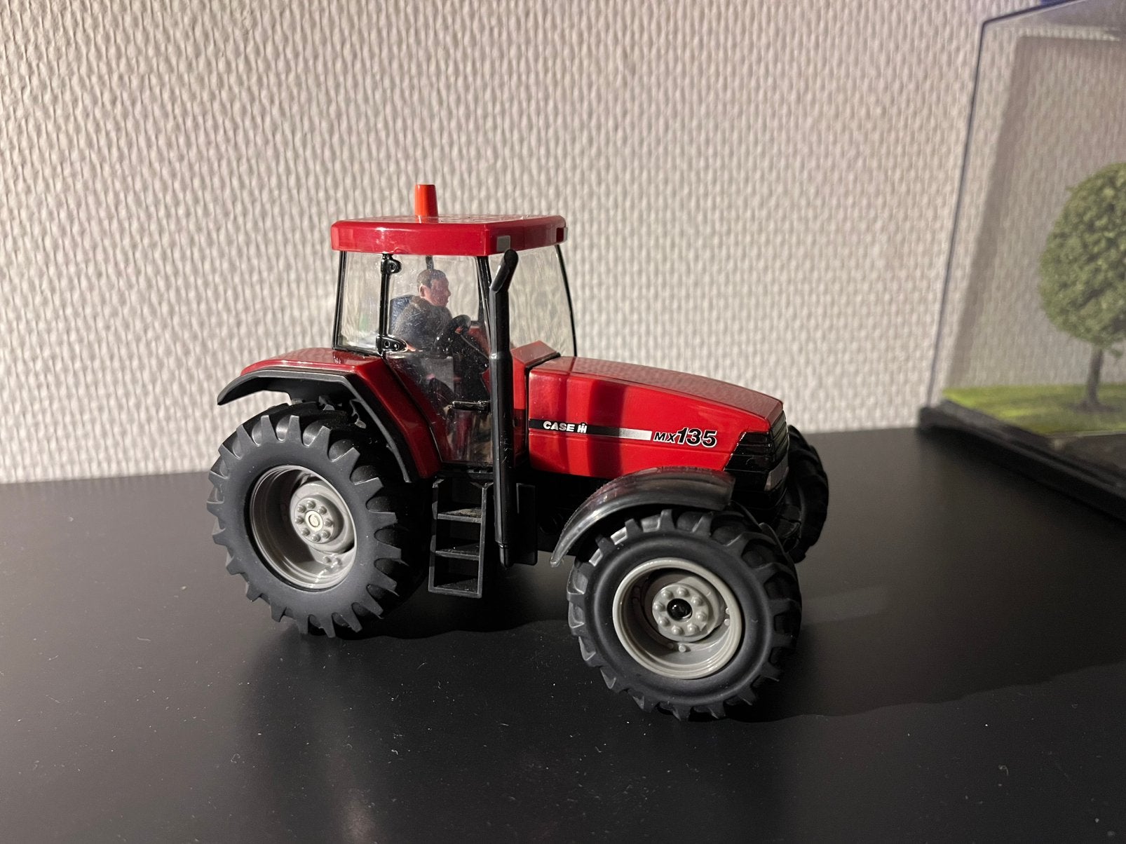Case ih mx135 britains 1:32, Ophalen of Verzenden, Zo goed als nieuw, Tractor of Landbouw, Britains