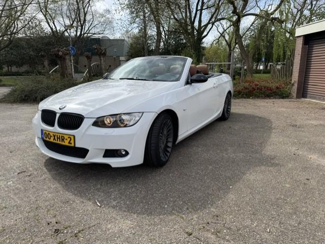 BMW 3-Serie 2.0 I 320 Cabrio 2007 Wit, Auto's, Automatische klimaatregeling, 1995 cc, 4 cilinders, Cabriolet