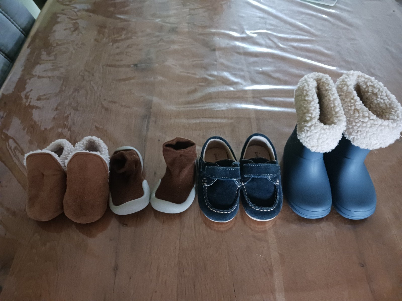 Sloffen, schoenen en laarzen maat 21, Jongen of Meisje, Ophalen of Verzenden, Laarzen, Zo goed als nieuw