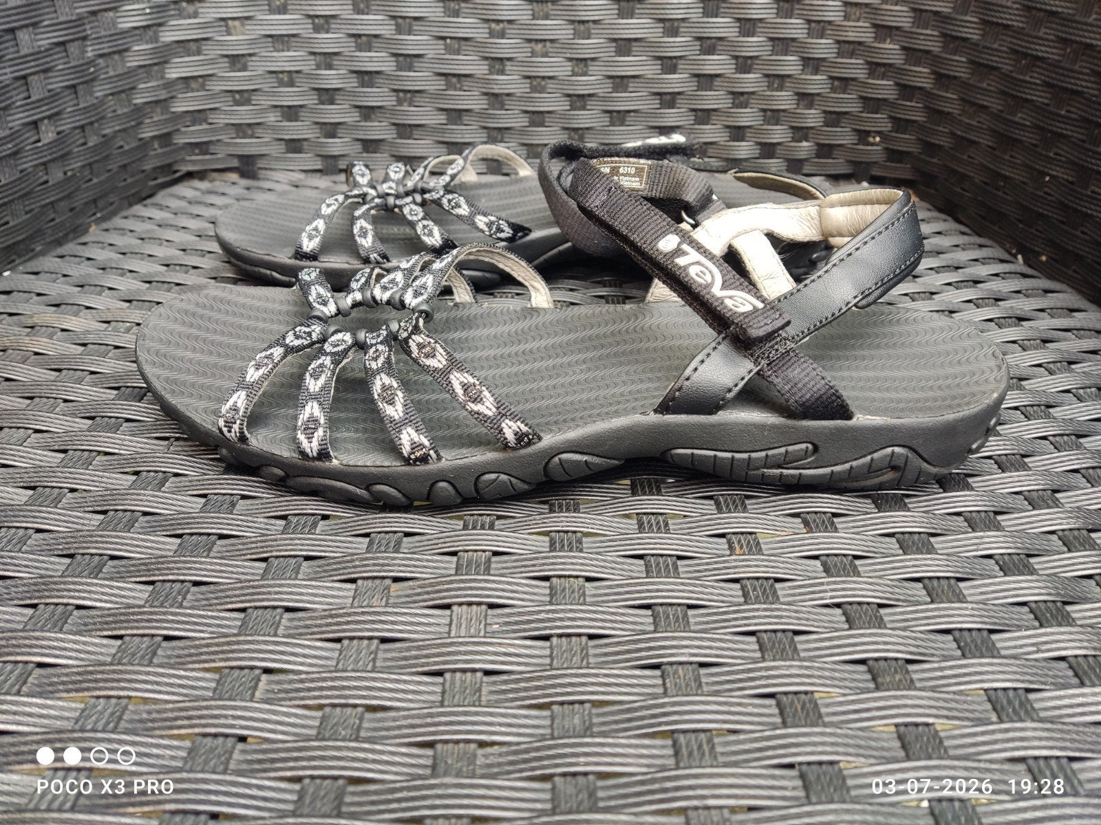 Te koop Teva dames sandalen  maat 38 (W's 7)  zwart gedragen, Kleding | Dames, Schoenen, Ophalen, Zwart, Teva, Gedragen