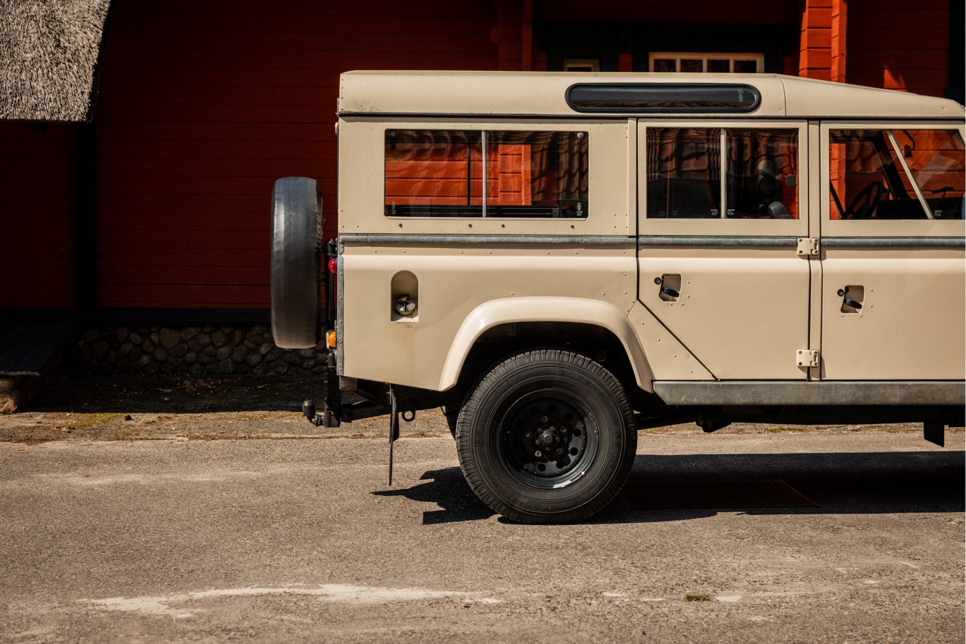 Land Rover Defender 110 Station Wagon V8 Originele staat., foto 8