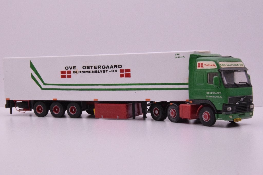 Volvo FH 12  '' Ove Ostergard  ''  Lion Car code 3, Ophalen of Verzenden, Gebruikt, Bus of Vrachtwagen, Lion Toys