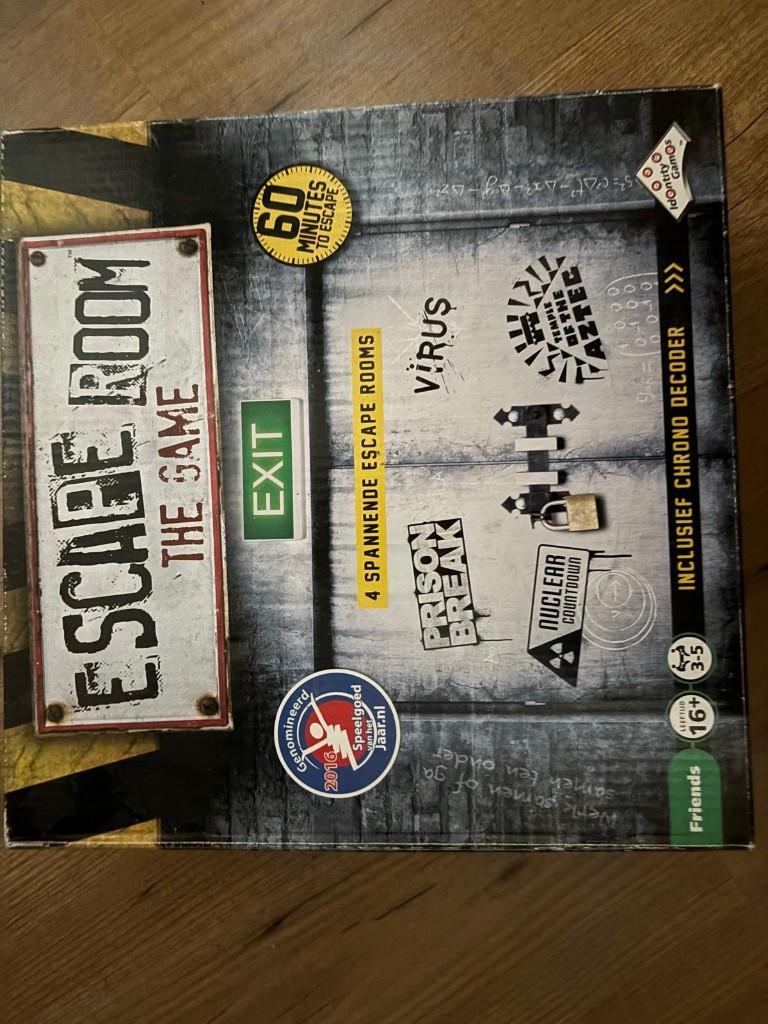 Escape room - bordspel, Hobby en Vrije tijd, Gezelschapsspellen | Bordspellen, Vijf spelers of meer, Ophalen of Verzenden, Zo goed als nieuw
