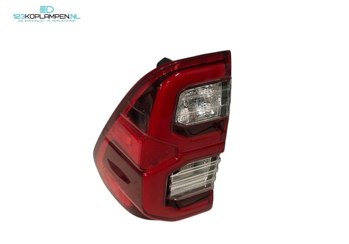 Toyota Hilux 8 Facelift achterlicht links, Gebruikt, -, Verzenden, Toyota