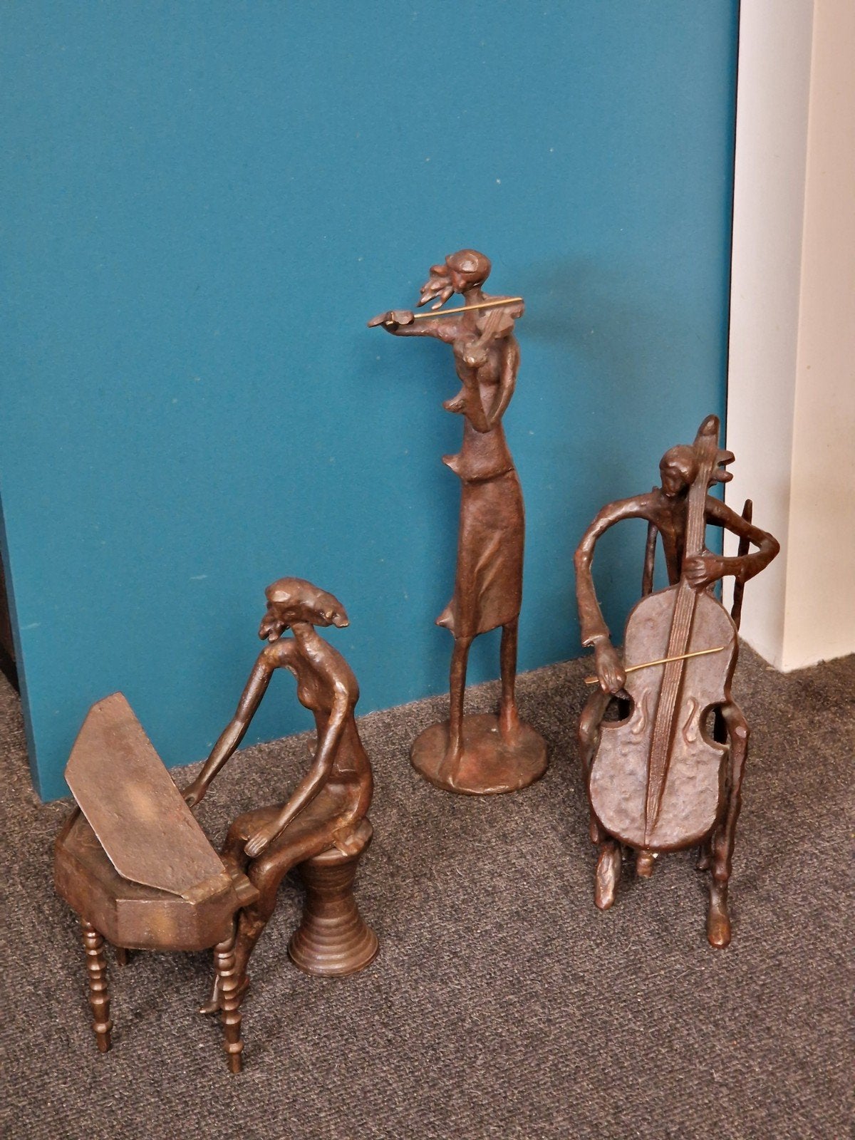 Set van 3x Muziekkanten Modernistische beeldjes Brons?€50.00, Antiek en Kunst, Ophalen of Verzenden, Brons